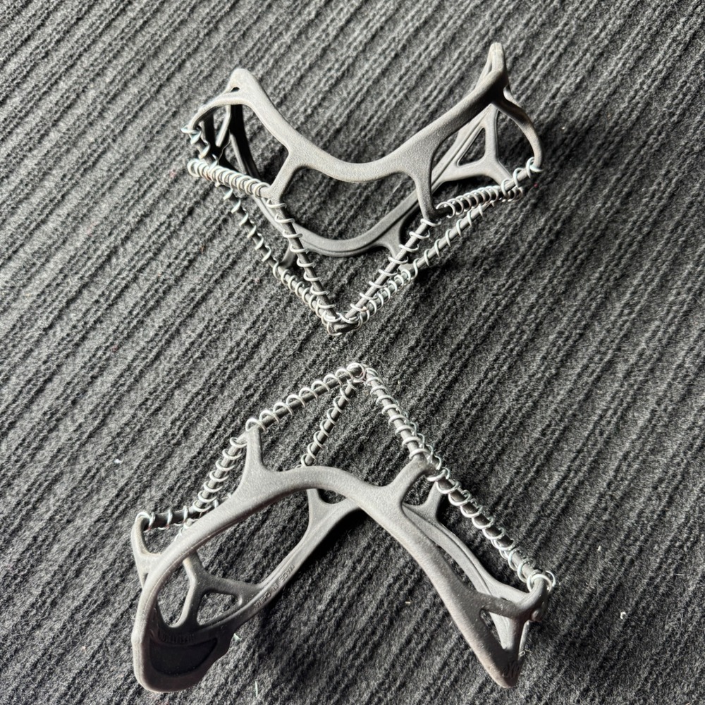 Yaktrax Walk Traction Cleats for‎ Shoes and Boots Winter Snow Ice Black Small